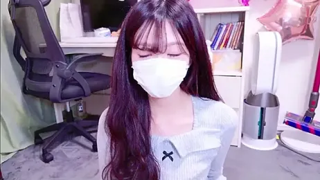 oxo_yuna_oxo webcam model stream image