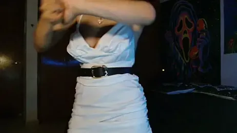 MINI_Petite webcam model stream image