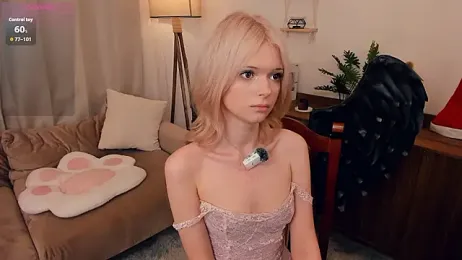 LaureMestler webcam stripchat model stream image