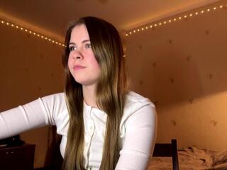 Marci Hutley webcam model stream image