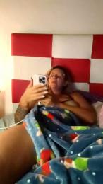 desireemilf webcam model stream image