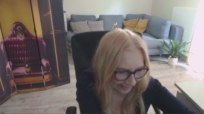 Sofia_xLOVE webcam model stream image