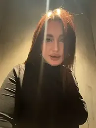 KiraSunshine webcam model stream image