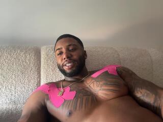 Tairon Tucke webcam model stream image