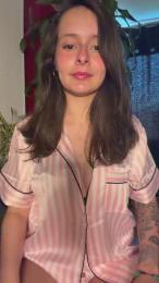 Roxannepiggy webcam cam4 model stream image