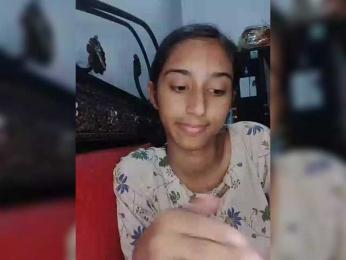 AlinaPopy webcam bongacams model stream image