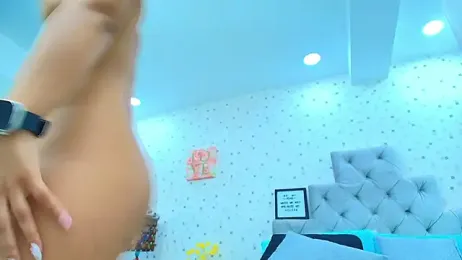 JulietaReyess webcam stripchat model stream image