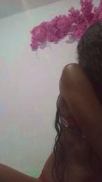 luara16 webcam model stream image