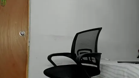 andrew_rose_ webcam model stream image