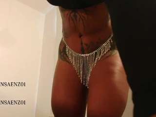 laurensaenz webcam model stream image