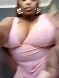 SWEETDOLLY29XX webcam model stream image