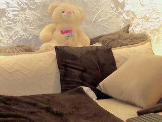 Joselin Rouse webcam model stream image