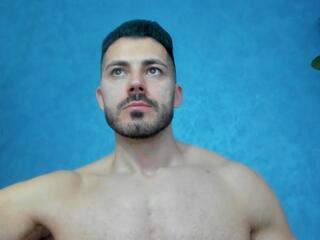 Cutler Q webcam model stream image