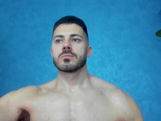 Cutler Q webcam model stream image