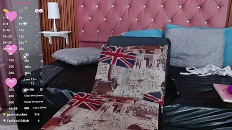 gisellsaenz webcam stripchat model stream image