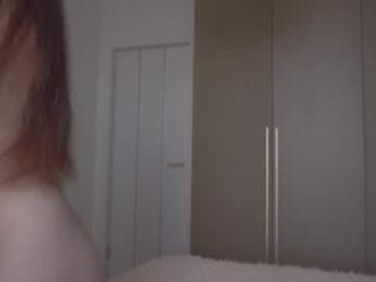 _lovelyen webcam model stream image