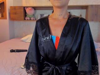 Emily Beumont webcam model stream image