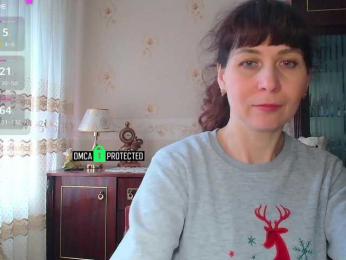 caroliiine webcam model stream image