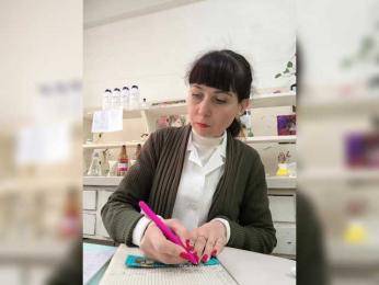 caroliiine webcam model stream image