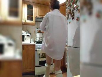 caroliiine webcam model stream image