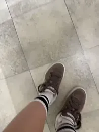 Liza_risky webcam model stream image