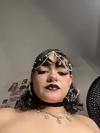 VenusDeMilo_55 webcam stripchat model stream image