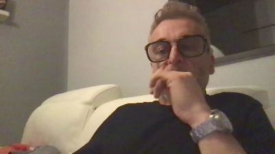 Axl_hot webcam cam4 model stream image