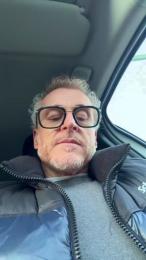 Axl_hot webcam cam4 model stream image