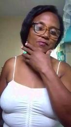 momsexy_xxx webcam model stream image