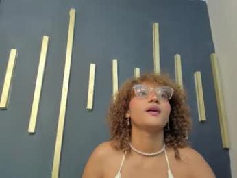 cloe_harry webcam chaturbate model stream image