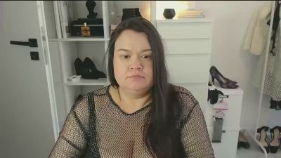 NightHolly webcam cam4 model stream image