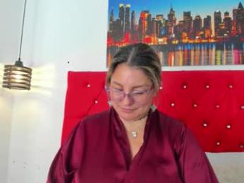 sweet__mature webcam model stream image