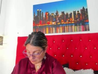 sweet__mature webcam model stream image