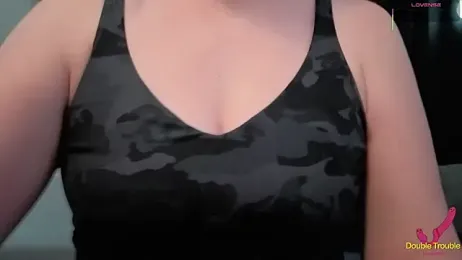 Bella_and_Marie webcam model stream image