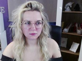 Soft-Zoey webcam bongacams model stream image