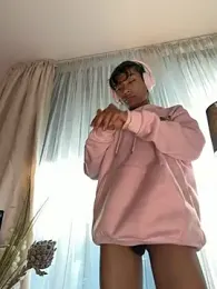 alejo_cute webcam model stream image