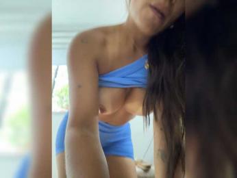 AprilHill webcam model stream image