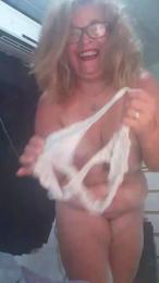 momismilf544 webcam model stream image