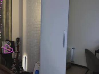 alinabae webcam model stream image