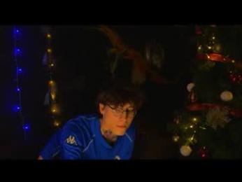 hotdogswaitingaports webcam model stream image