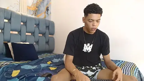 PRETTY_FEM webcam model stream image