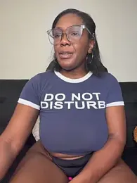 TilaTotti webcam model stream image