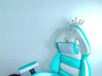 Lia-adams webcam bongacams model stream image