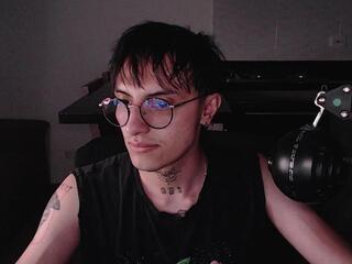 Teo Fania webcam flirt4free model stream image