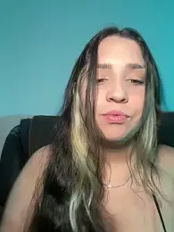 valentina_jonnes1 webcam stripchat model stream image