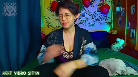 TrickyKitsune webcam stripchat model stream image