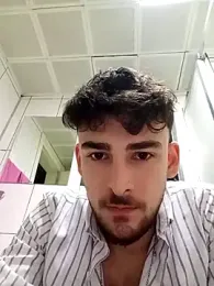 Yasinyasin7 webcam model stream image