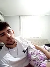 Yasinyasin7 webcam stripchat model stream image