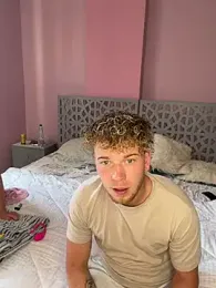 NickyGold_Official webcam stripchat model stream image