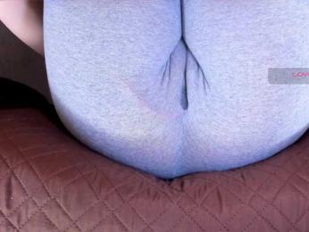 Kira-Kell webcam model stream image